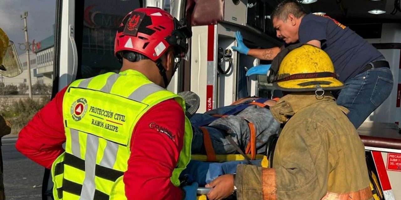 Una persona sin vida y dos heridos en accidente en la carretera a Monclova
