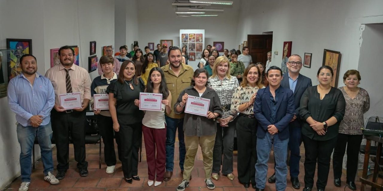 Carlos Villarreal reconoce a ganadores del PECDA 2025