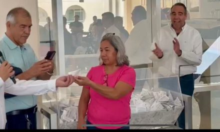 Realizan rifa de un millón de pesos entre contribuyentes cumplidos del predial