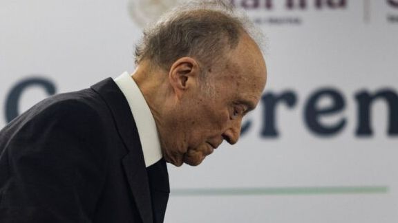 Gertz Manero renuncia a la FGR