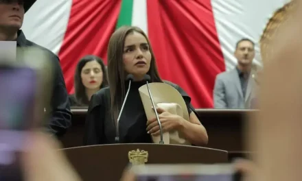 Grecia Quiroz asume la alcaldía de Uruapan