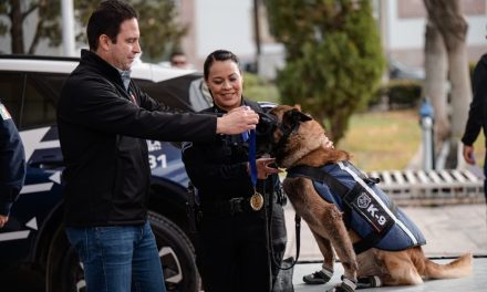 Javier Díaz encabeza ‘jubilación’ de dos elementos de la unidad canina