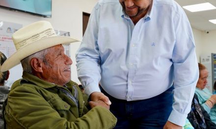 Tomás Gutiérrez impulsa Clínica de Salud Popular