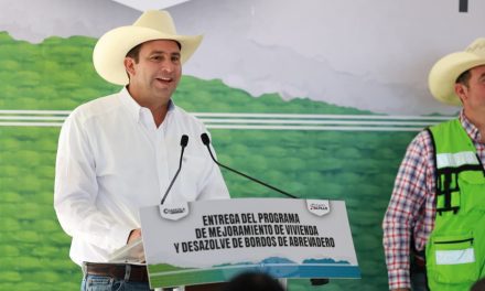 Cierra Javier Díaz 2025 con inversión de 100 mdp al campo saltillense