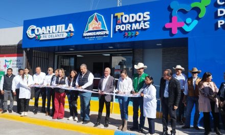Entrega Tomás Gutiérrez la primera Clínica de la Salud Popular en Ramos Arizpe