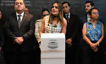 Sesión se sale de control por guerra de carteles entre Morena y la oposición