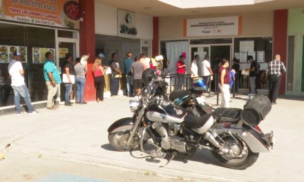 Alta afluencia de contribuyentes en Ramos Arizpe