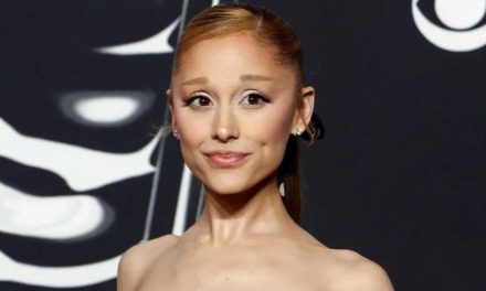 Ariana Grande da positivo a Covid antes del estreno mundial de Wicked