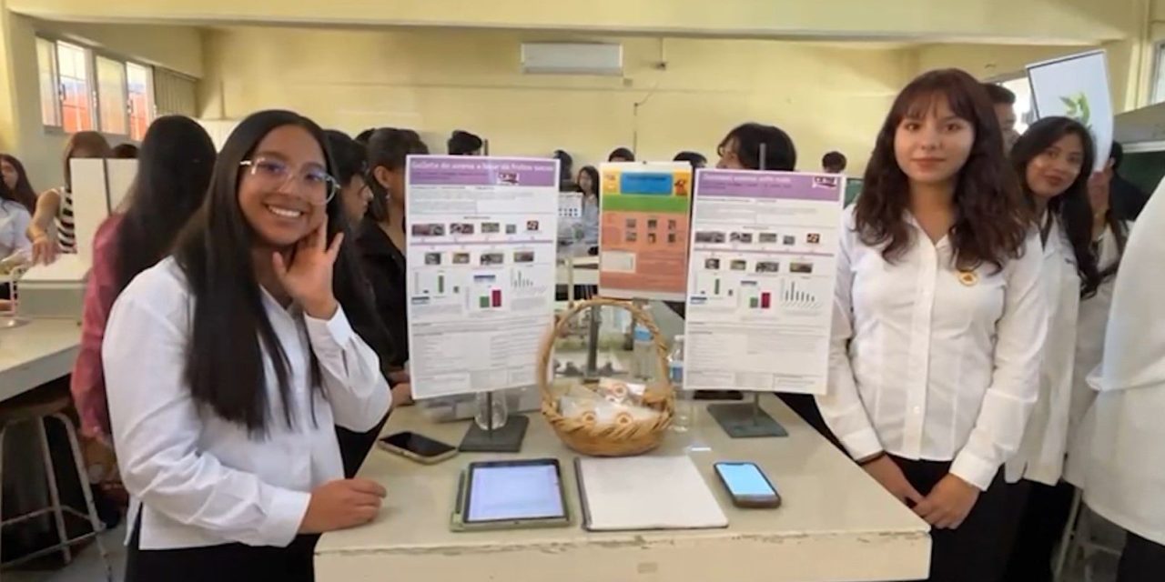 CETis 48 presenta trabajos finales en la especialidad de Técnico Laboratorista Químico