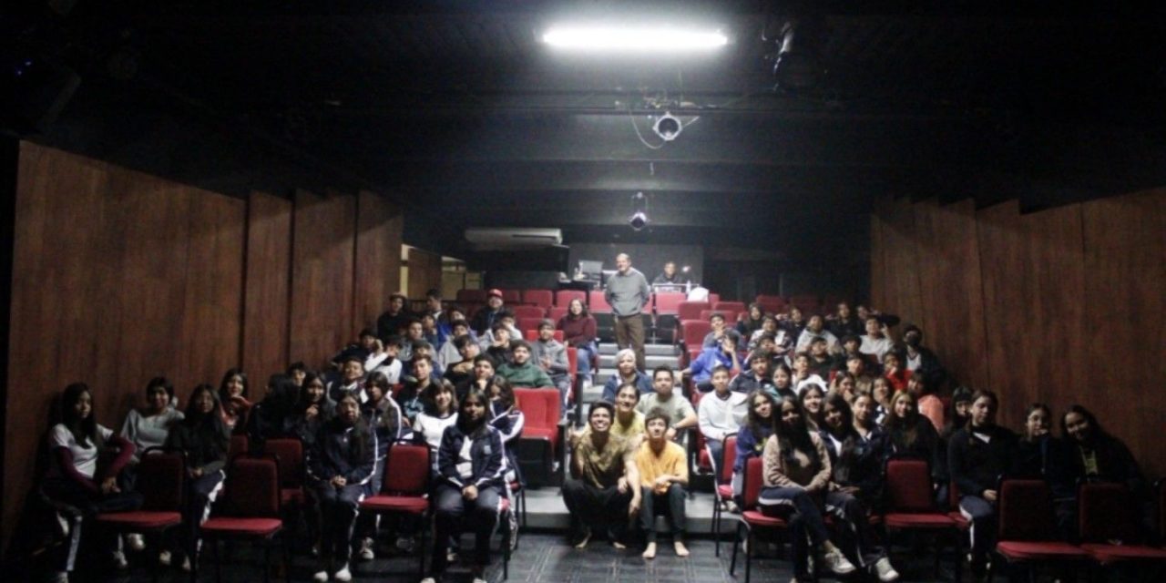 Con gran participación avanza el programa de teatro escolar en Coahuila