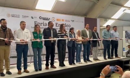 Desarrollan última feria de empleo en Saltillo