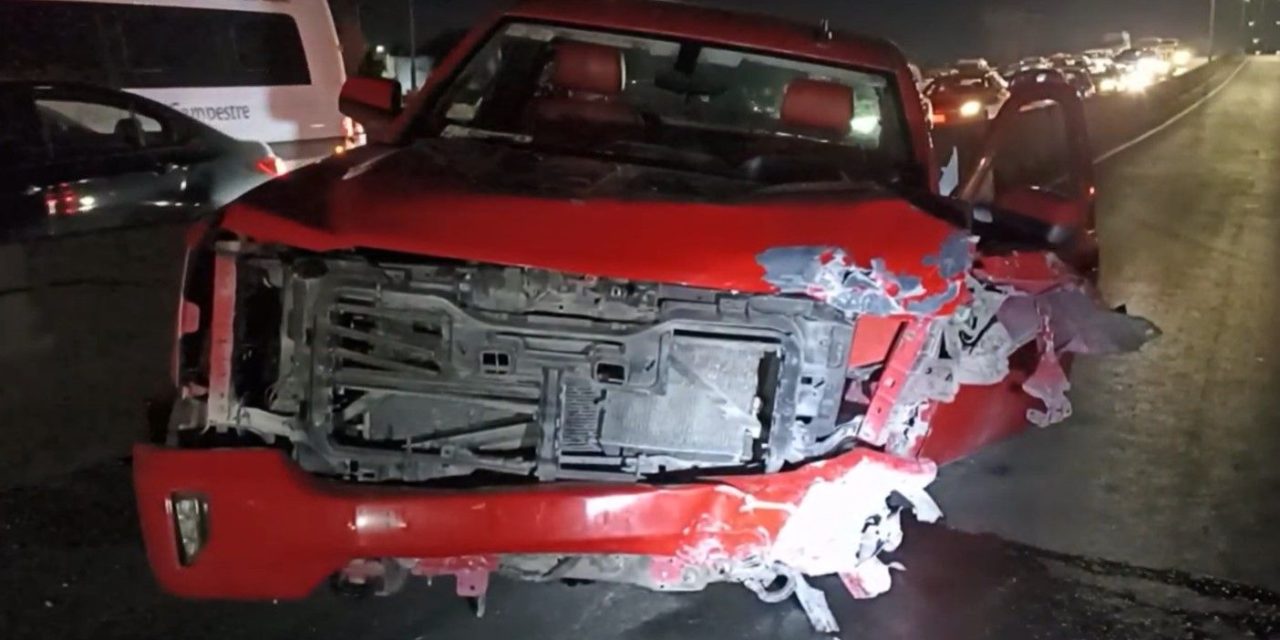 Ebrio huye tras causar fuerte choque en Saltillo