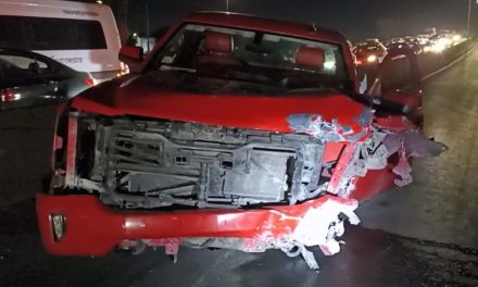 Ebrio huye tras causar fuerte choque en Saltillo