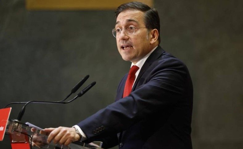 Piden destitución del canciller español tras reconocer agravios de la Conquista