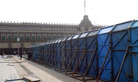 Sheinbaum justifica las vallas en Palacio Nacional… dice que son para prevenir la violencia