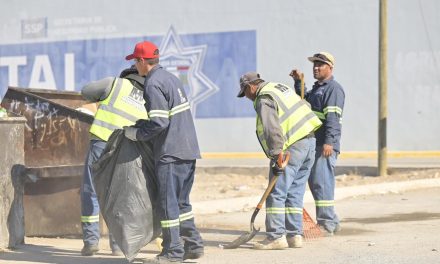 Monclova se mantiene limpia y ordenada en la temporada decembrina
