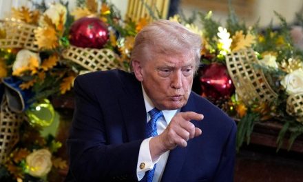 Trump endurece presión y reclama derechos petroleros de EE. UU. en Venezuela