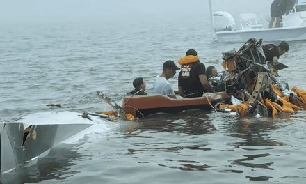 Localizan  al último desaparecido del accidente aéreo de Galveston