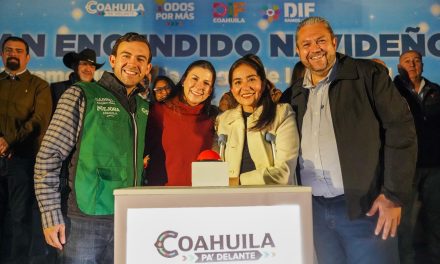 Encendido Navideño reúne a más de 12 mil personas en Ramos Arizpe
