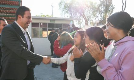 Javier Díaz inicia la construcción de paradero de camiones en el Conalep