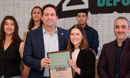 Javier Díaz brinda respaldo al deporte en Saltillo