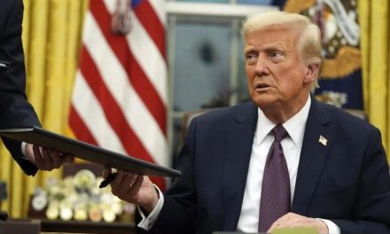 Trump exige a México resolver problemas de agua y alcantarillado