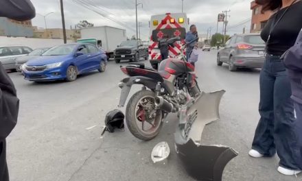 Choque entre empleados de Tupy deja a un motociclista lesionado