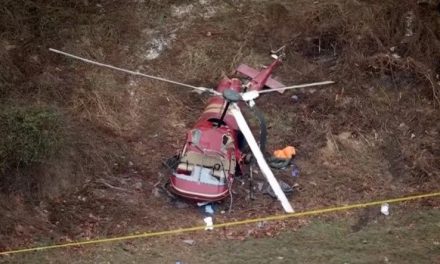 Choque de dos helicópteros en Nueva Jersey deja un muerto y un herido grave