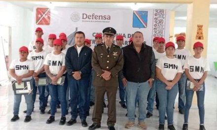 Entrega Sedena cartillas liberadas a jóvenes Clase 2006 de Múzquiz