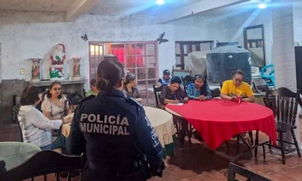 Forma la Comisaría en colonias a 136 vecinos mediadores en Saltillo