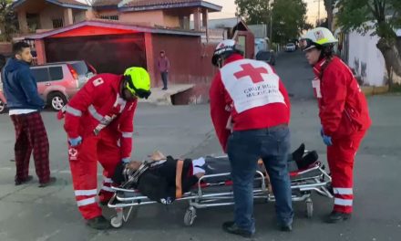Saltillo: Fallece adolescente atropellado junto a su madre en el periférico LEA