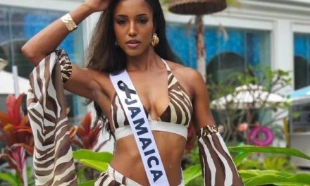 Miss Jamaica en estado crítico tras caída en Miss Universo; sufrió hemorragia intracraneal