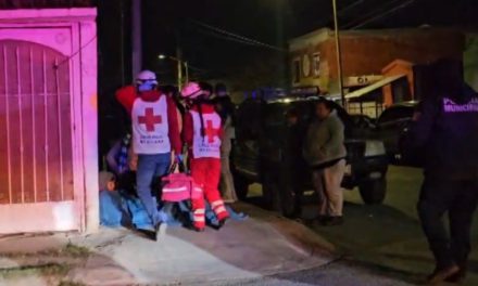 Motociclista choca contra camioneta en Saltillo