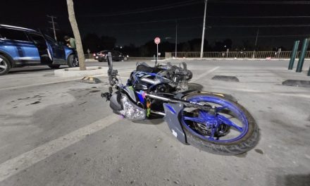 Muere motociclista tras accidente en plaza comercial de La Rosaleda
