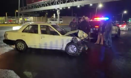 Saltillo: No esperó la flecha para avanzar, provocó fuerte accidente al sur
