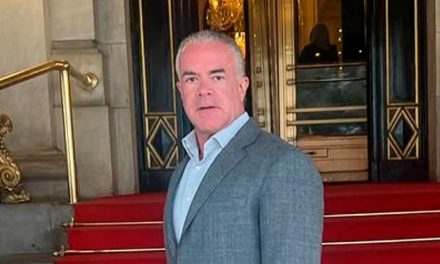 UIF bloquea cuentas de Raúl Rocha Cantú, dueño de Miss Universo