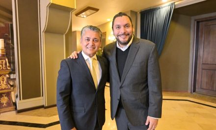Carlos Villarreal acompañó a Miguel Mery en su informe de actividades