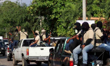 Policía comunitaria se moviliza hacia la Costa Chica de Guerrero