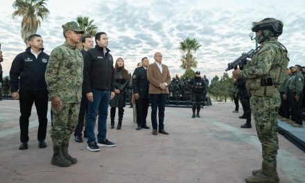 Encabeza el alcalde de Saltillo pase revista a agrupamientos municipales de policía