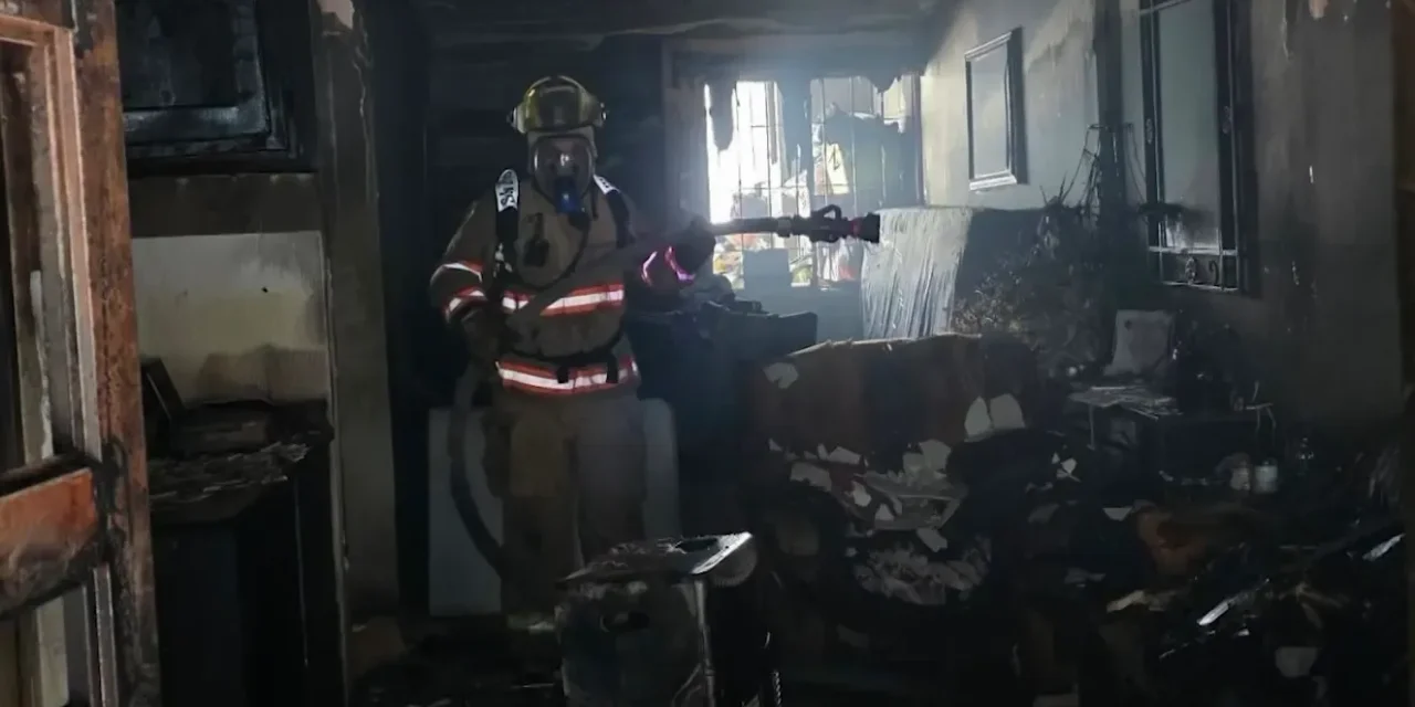 Adulto mayor resulta con quemaduras tras incendio en su vivienda en Ramos Arizpe