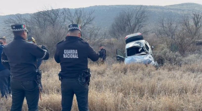Conductor resulta gravemente lesionado tras volcadura en la carretera Saltillo–Torreón