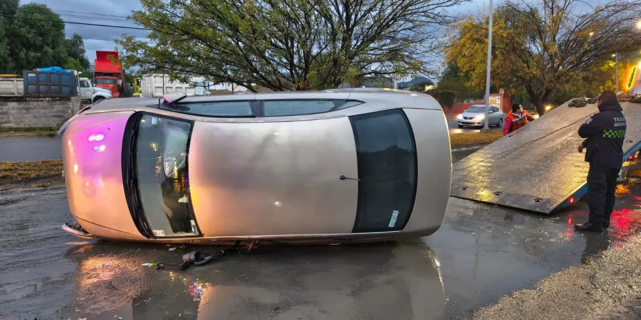 Saltillo: Autos protagonizan accidente en el bulevar Morelos