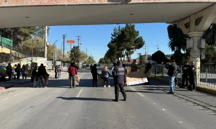 Saltillo: Pacientes del IMSS cierran V. Carranza