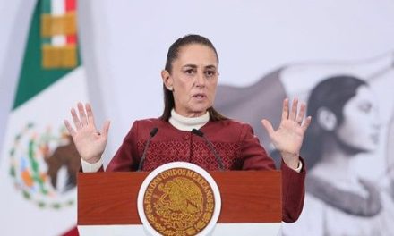 Sheinbaum marca línea ante Trump: Rechaza intervención militar en Venezuela durante llamada telefónica