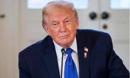 Trump advierte el fin del envío de petróleo y dinero de Venezuela a Cuba tras la captura de Maduro