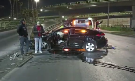 Saltillo: Ebrio chocó con la base del puente, dañó otro vehículo tras el accidente