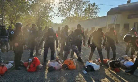 Guatemala decreta estado de sitio tras motines carcelarios y ataques armados contra la policía