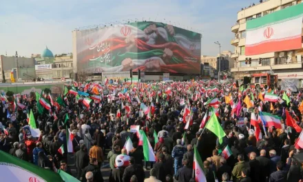Irán advierte ‘guerra total’ contra Estados Unidos y aliados ante cualquier ataque al líder supremo
