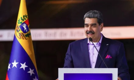 EE. UU. acusa a Maduro de vender pasaportes diplomáticos a narcos en México