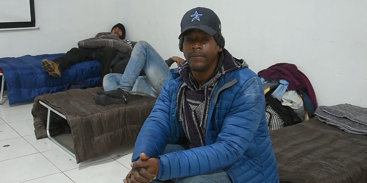 Migrante cubano se alberga en Monclova tras las bajas temperaturas